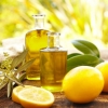 Extra_virgin_olive_oil_perfumed_with_lemon