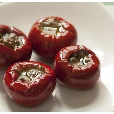 Stuffed chillies with tuna and capers